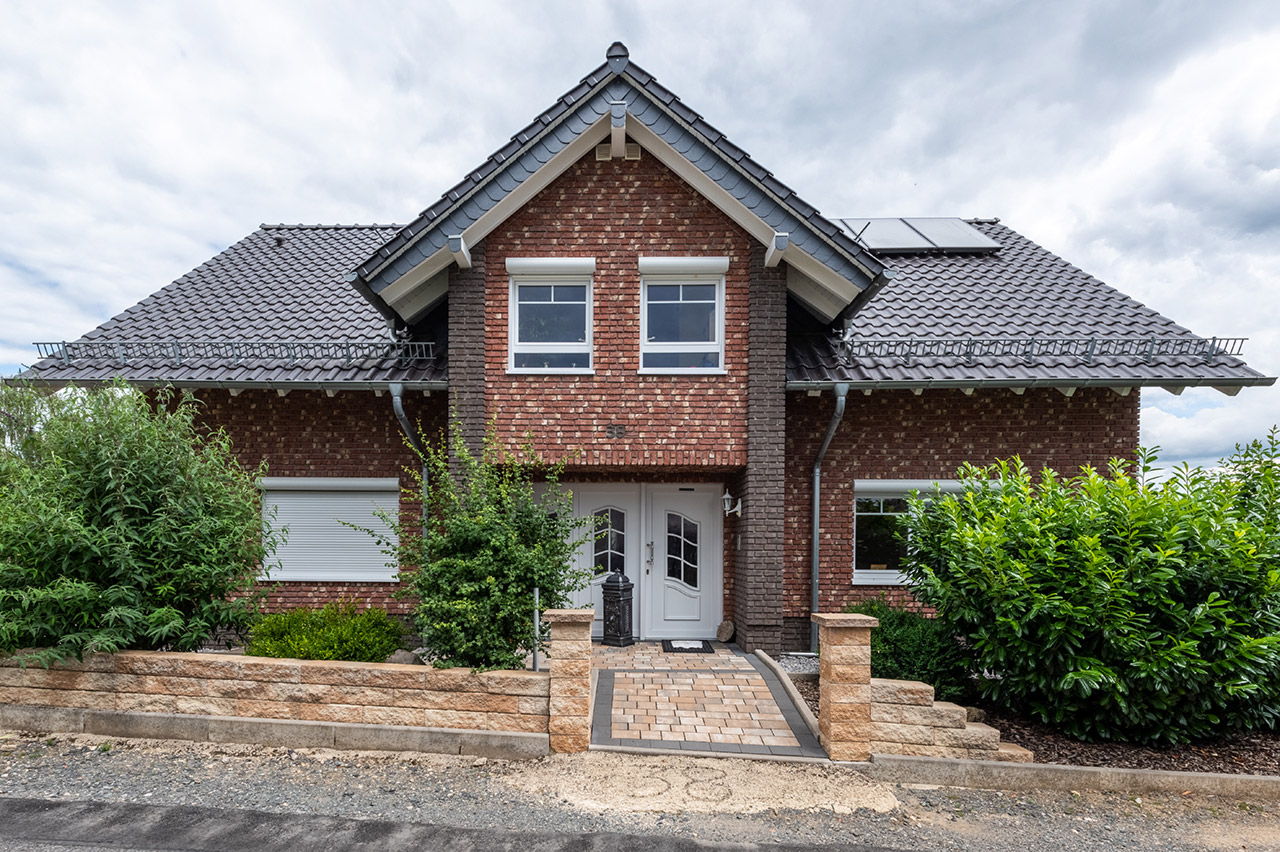 Hausfassade Neu Römisch